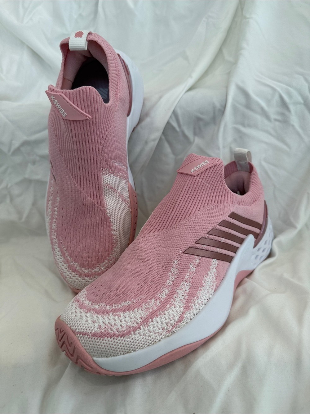 K-Swiss Women's Slip-On Knit Runner — Pink & White
